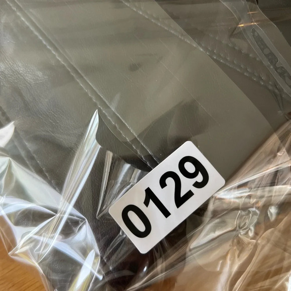 AGOLDE Riley Long Recycled Leather Blend
Straight Leg Detox Pants NWOT Size 26 - Picture 12 of 13